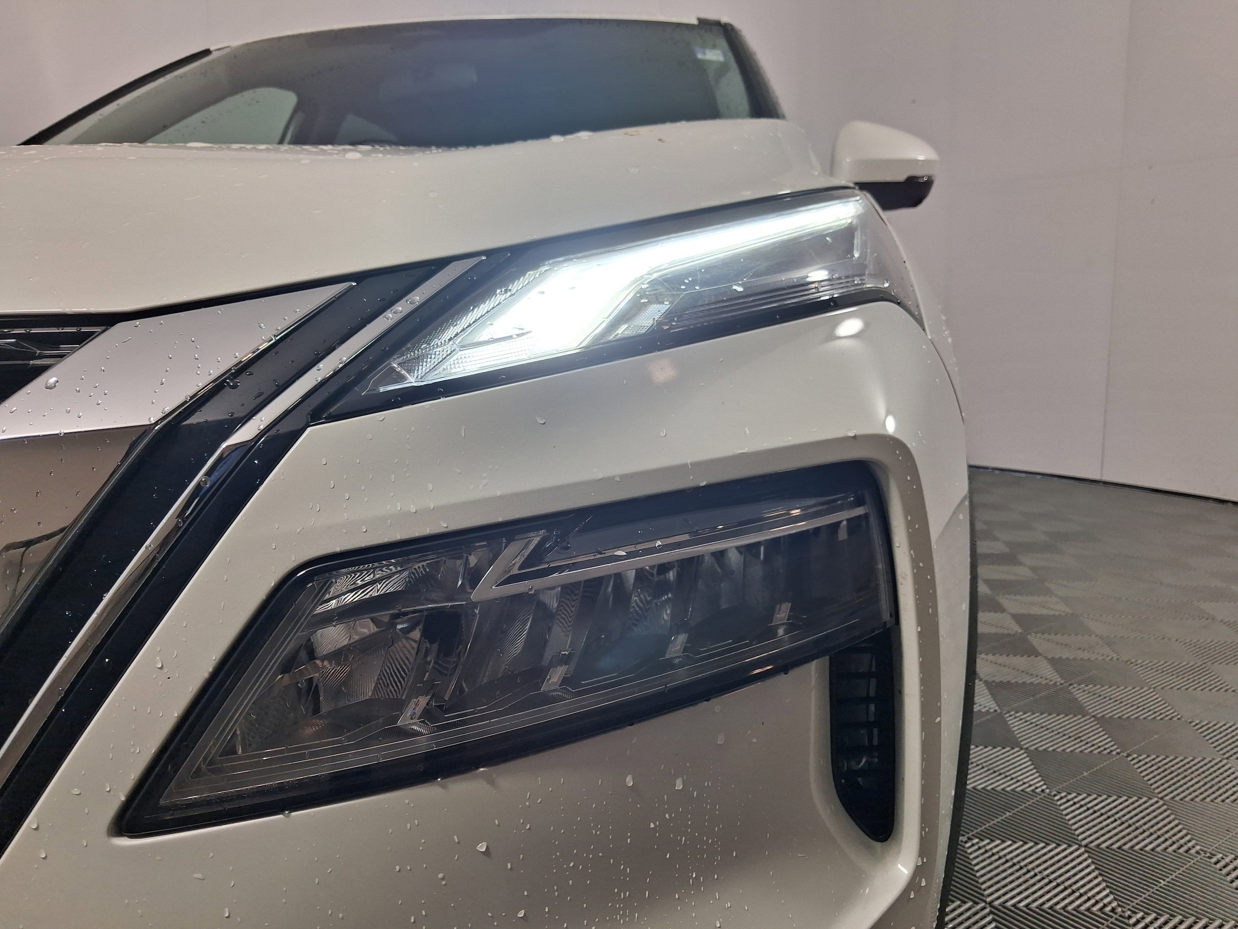 2021 Nissan Rogue SV photo 5