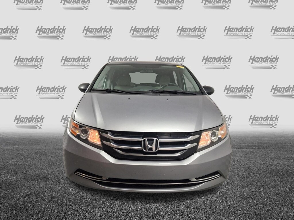Used 2016 Honda Odyssey LX Minivan