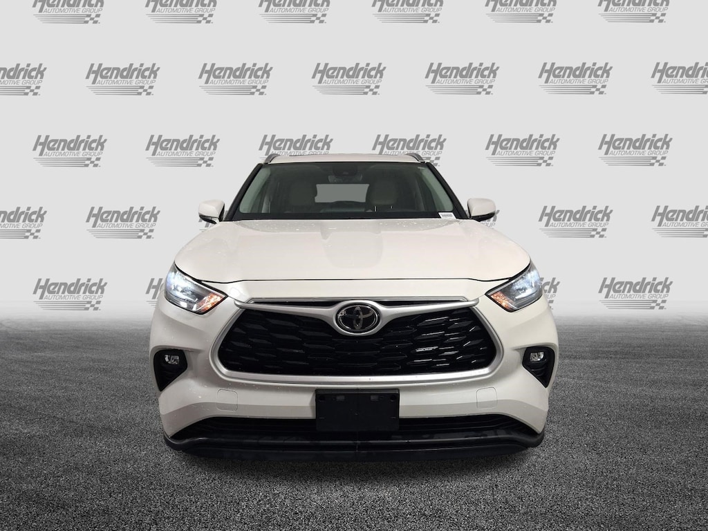 Used 2020 Toyota Highlander XLE SUV