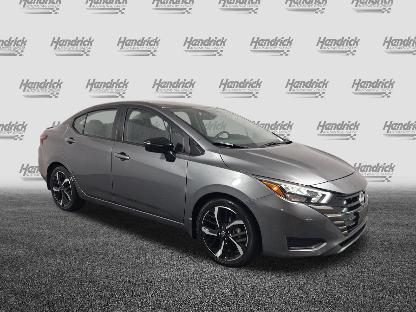 2025 Nissan Versa SR