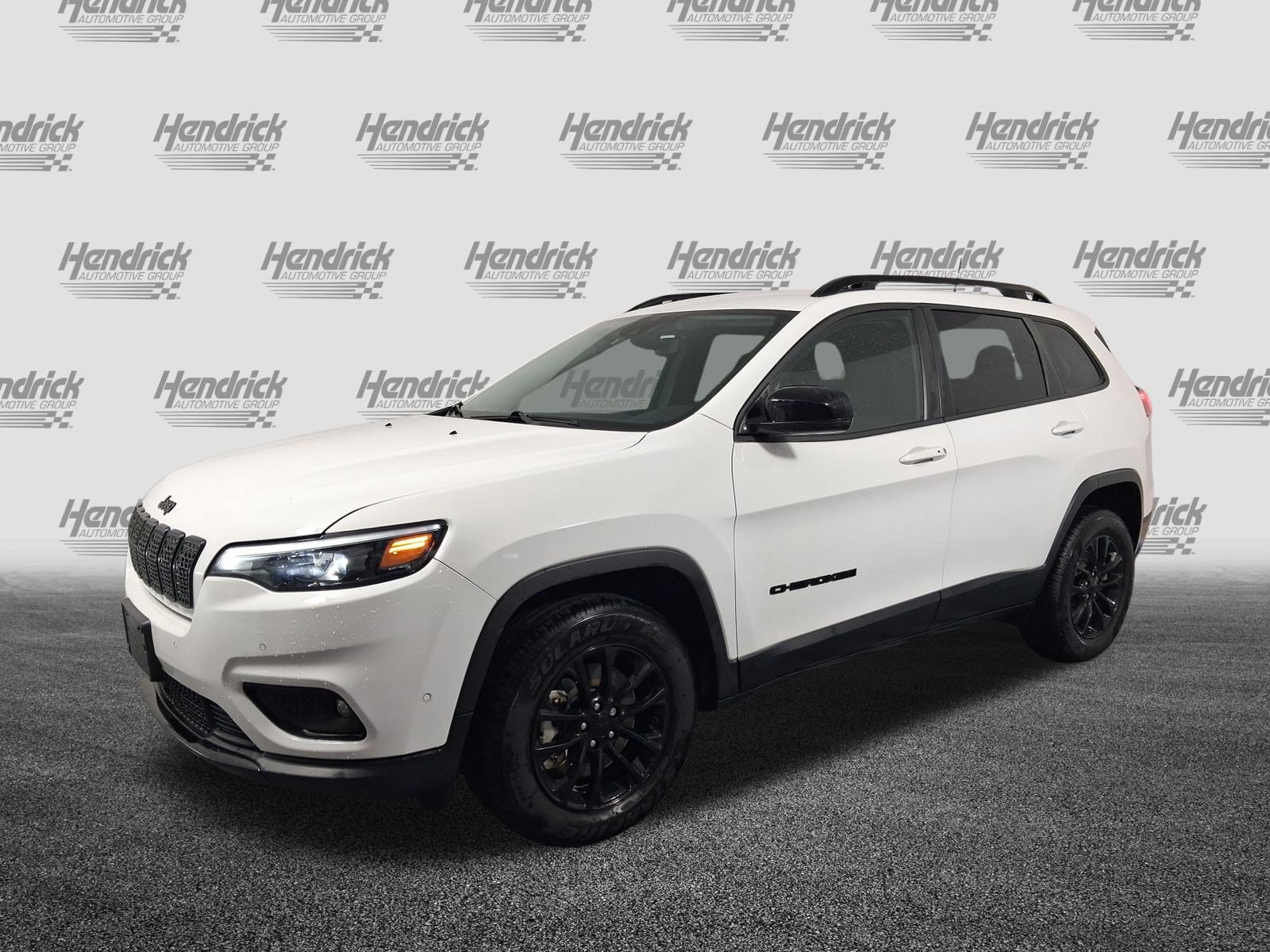 Used 2023 Jeep Cherokee Altitude Lux SUV