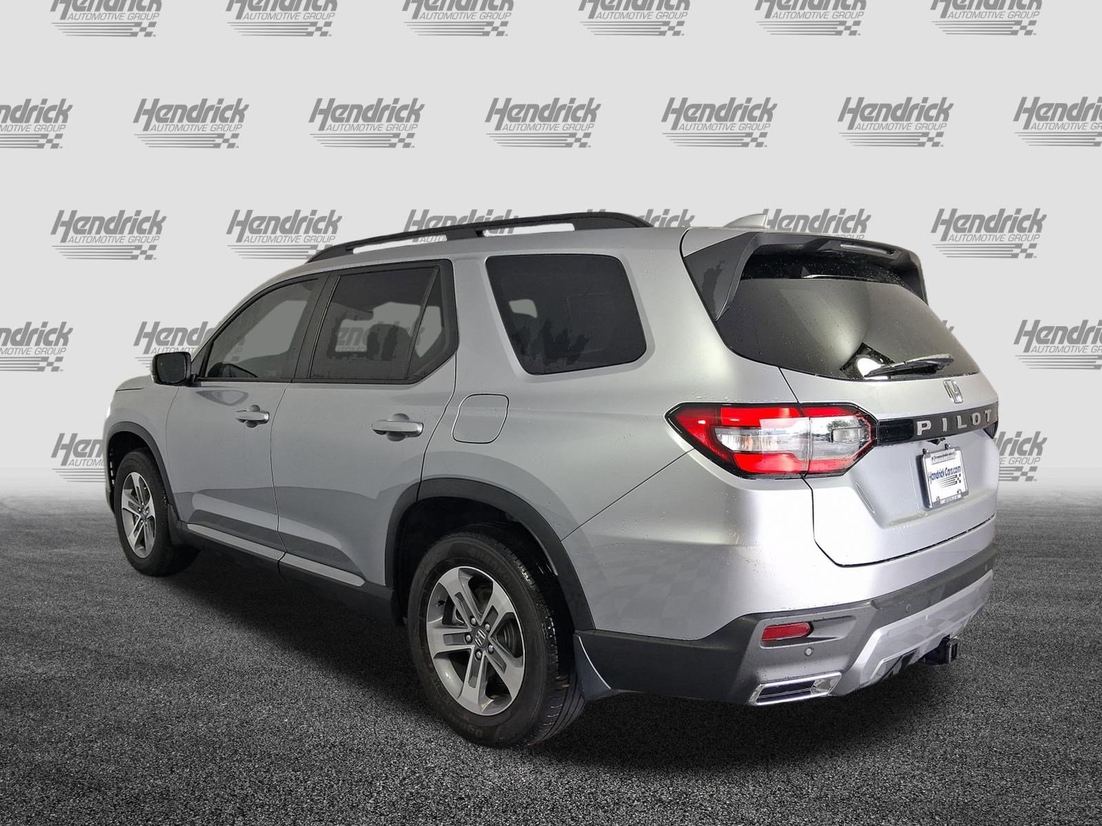 2026 Honda Pilot EX-L photo 3