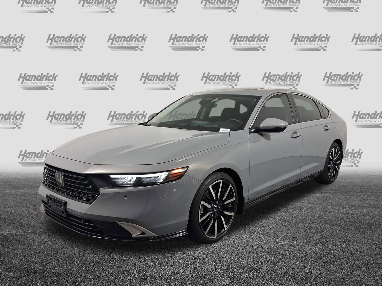 2025 Honda Accord Hybrid Touring photo 4