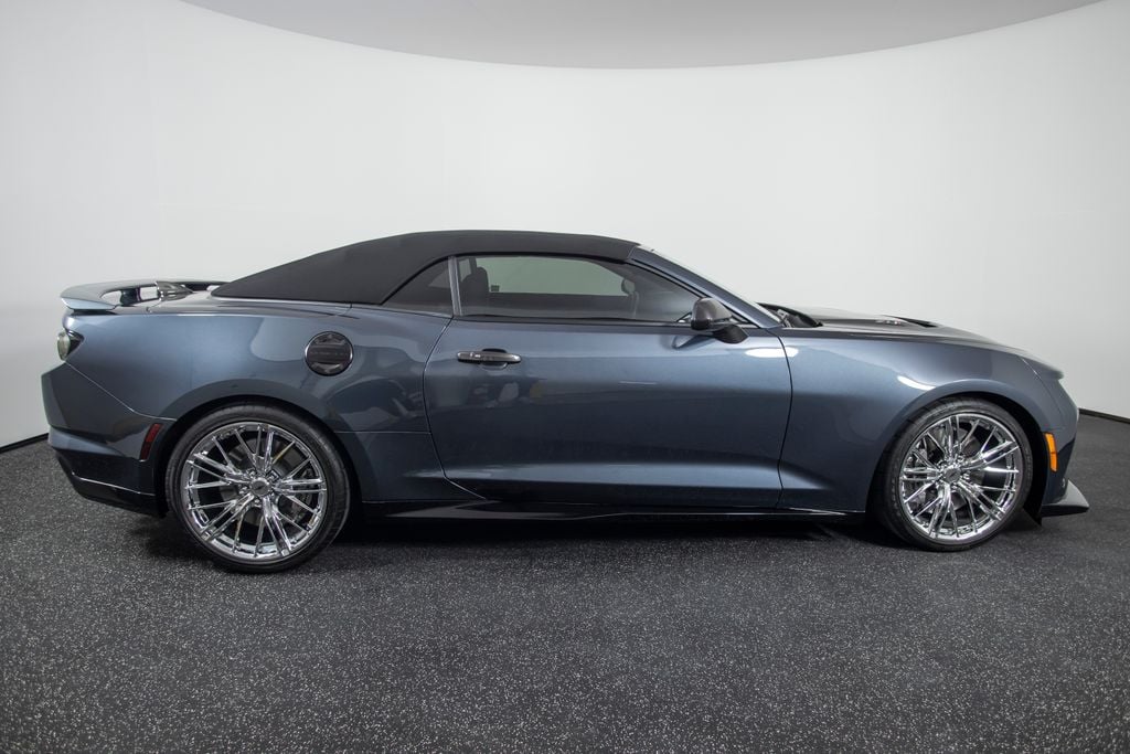 2023 Chevrolet Camaro ZL1 - Photo 33