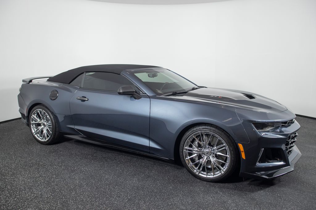 2023 Chevrolet Camaro ZL1 - Photo 35