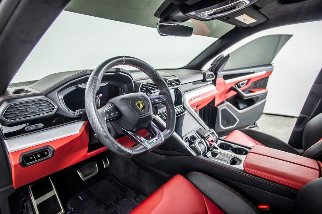 2021 Lamborghini Urus Base - Photo 7