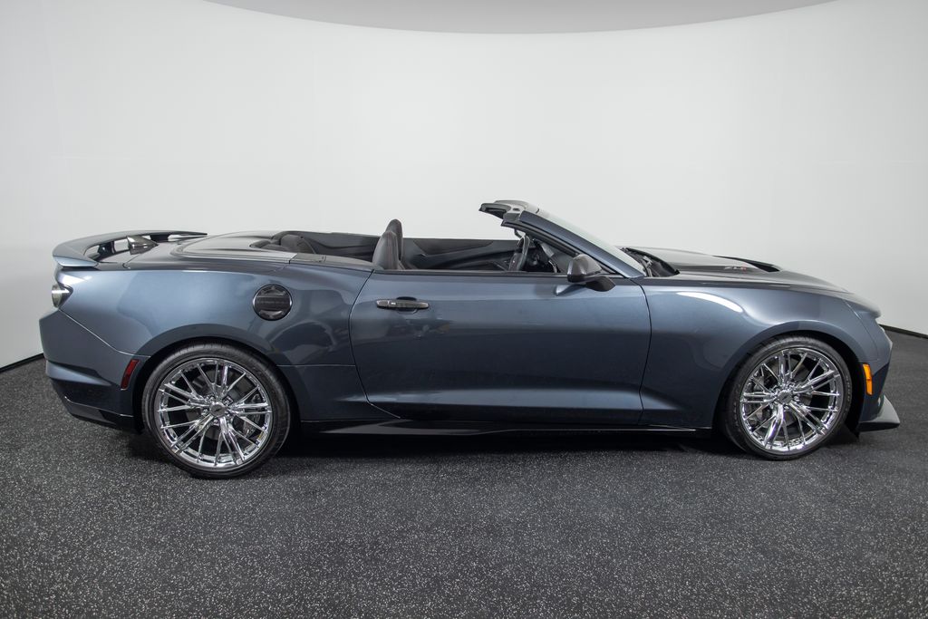2023 Chevrolet Camaro ZL1 - Photo 12