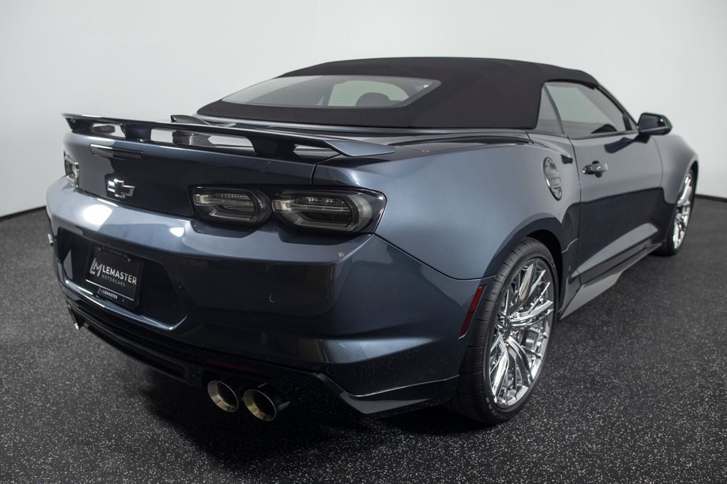 2023 Chevrolet Camaro ZL1 - Photo 31