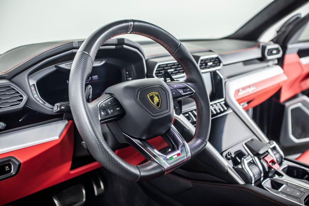 2021 Lamborghini Urus Base - Photo 23