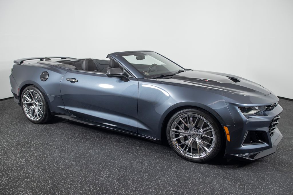2023 Chevrolet Camaro ZL1 - Photo 13