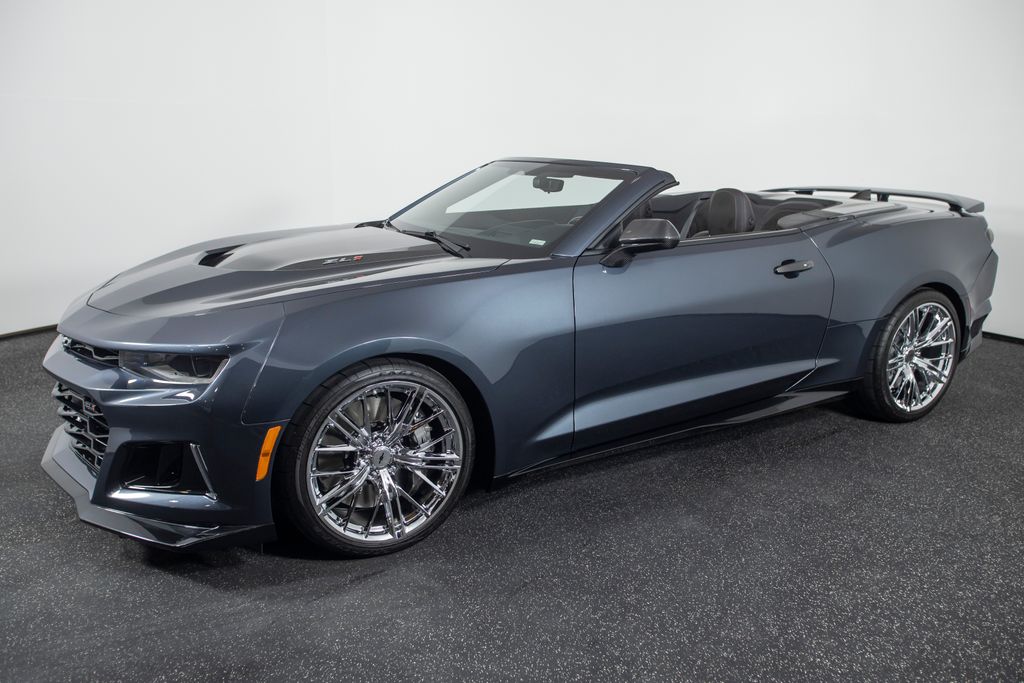 2023 Chevrolet Camaro ZL1 - Photo 6