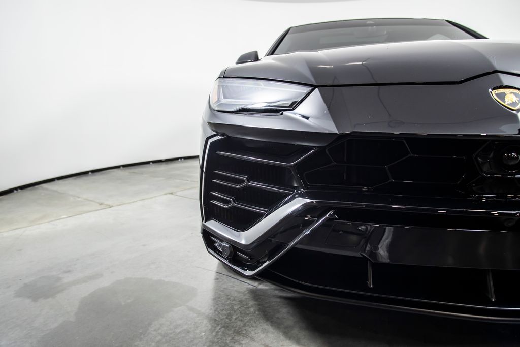 2021 Lamborghini Urus Base - Photo 19