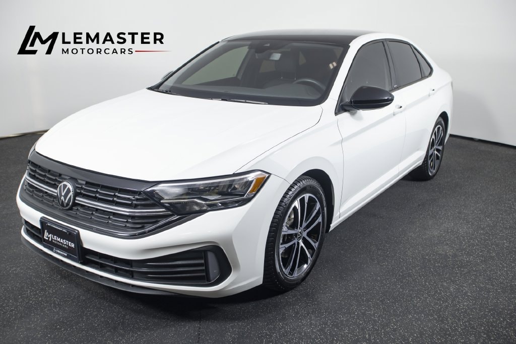 Pure White 2024 Volkswagen Jetta Sedan Front-Wheel Drive 8-Speed Automatic