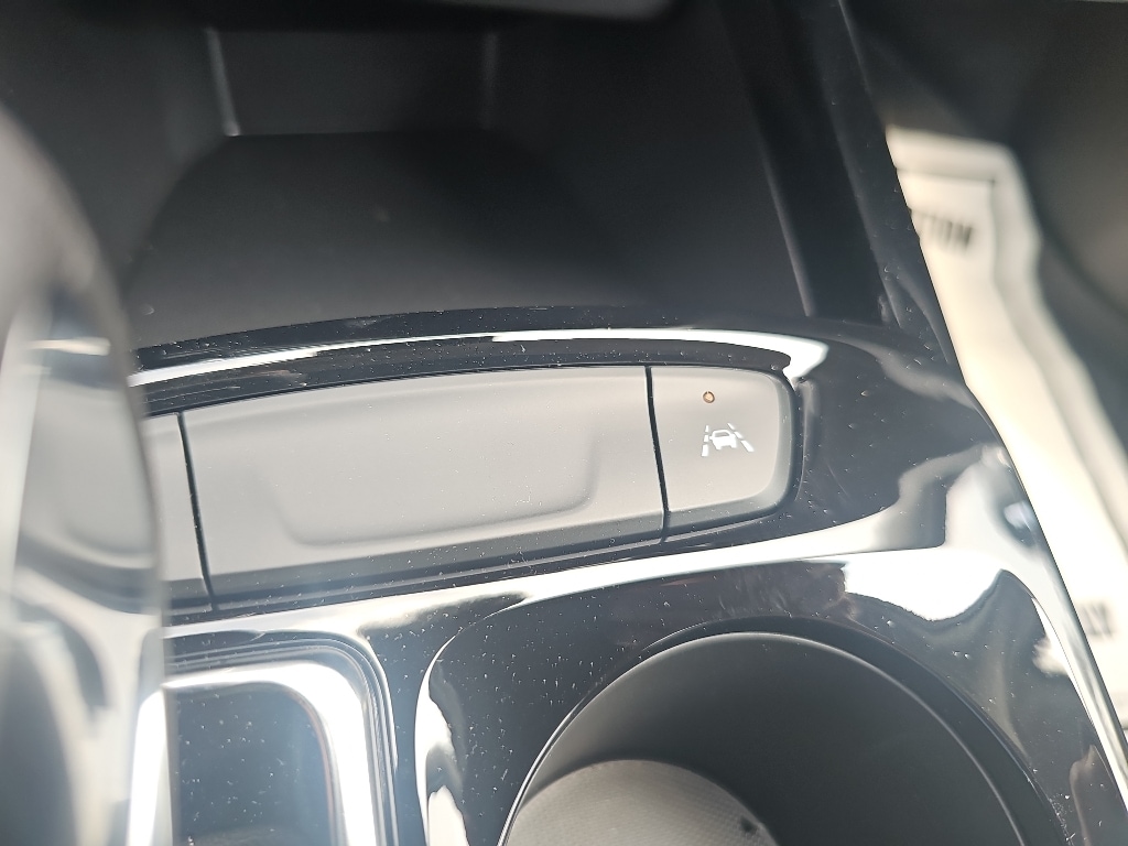 2026 Chevrolet Trax LT - Photo 17