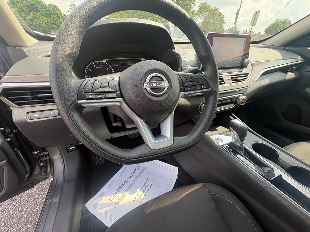 2025 Nissan Altima SV - Photo 12