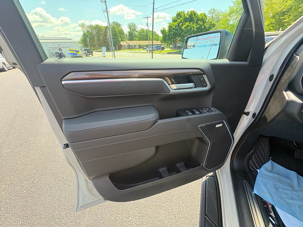 2026 Chevrolet Silverado 1500 RST - Photo 10
