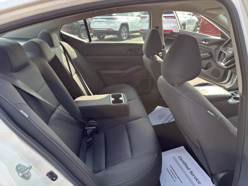 2025 Nissan Altima SV - Photo 33