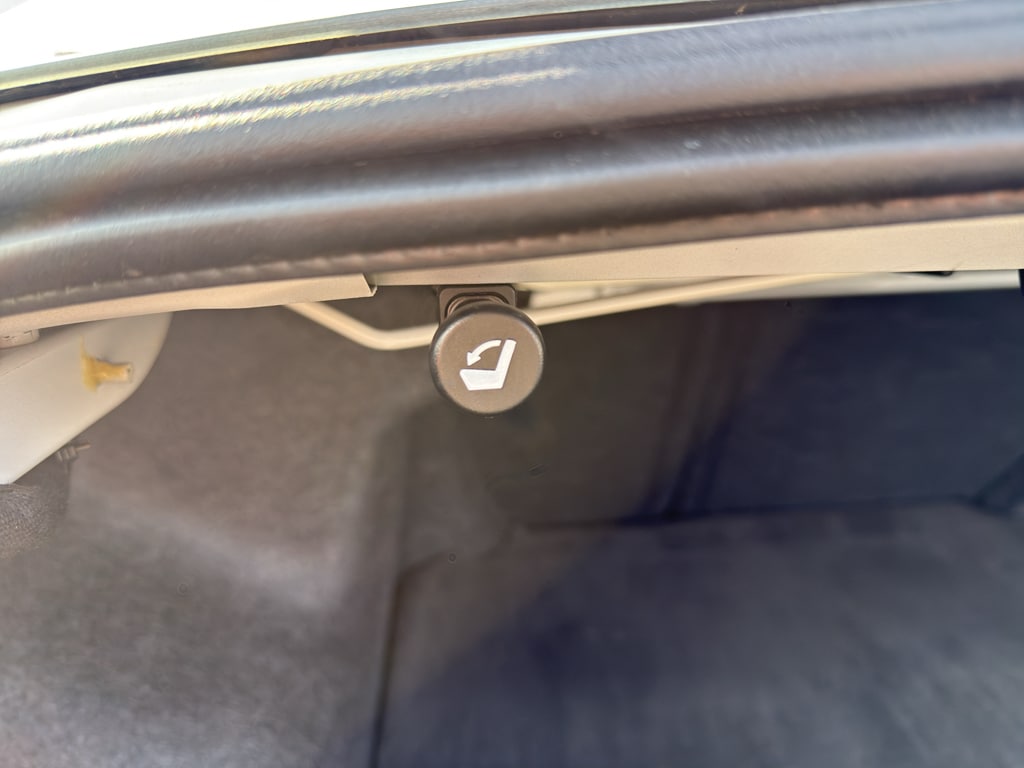 2025 Nissan Altima SV - Photo 32