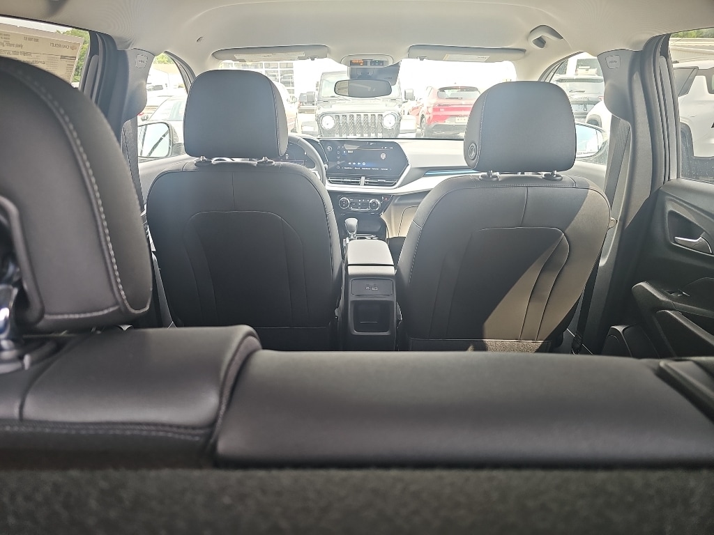 2026 Chevrolet Trax LT - Photo 8