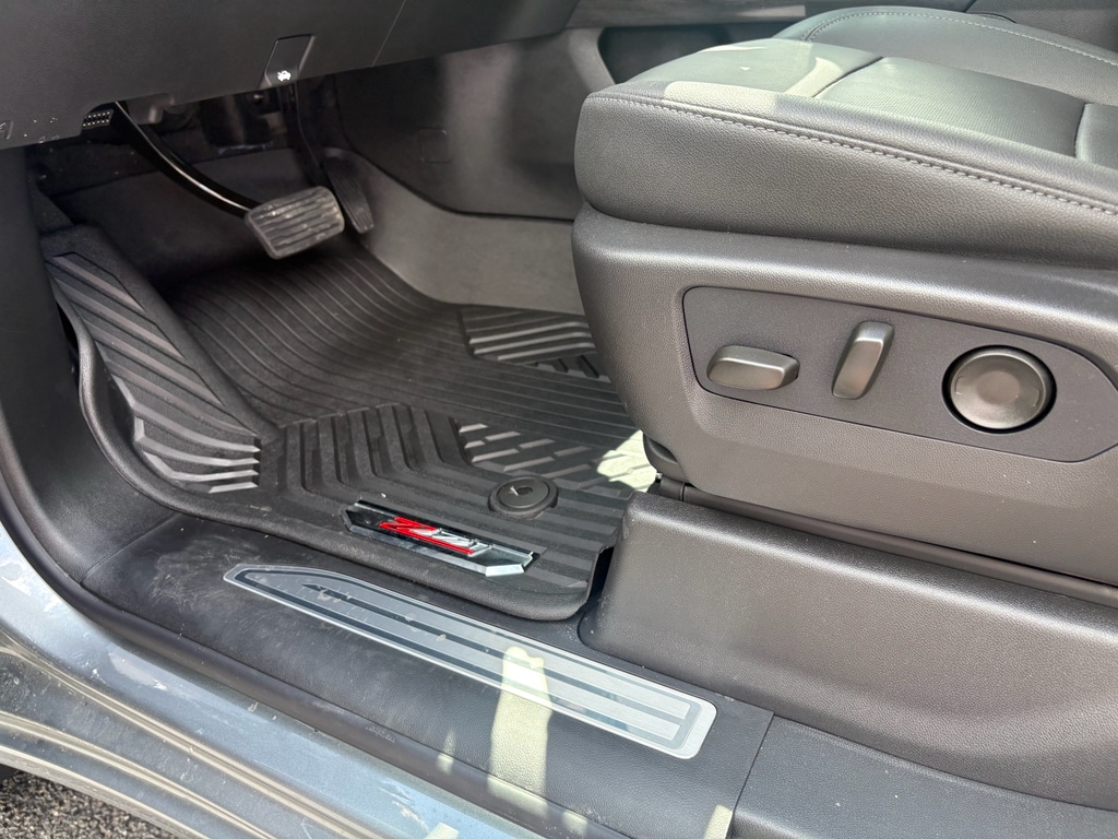 2026 Chevrolet Silverado 1500 LTZ - Photo 14