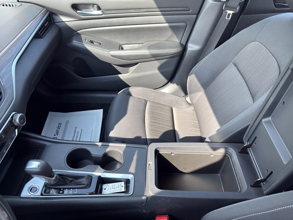 2025 Nissan Altima SV - Photo 24