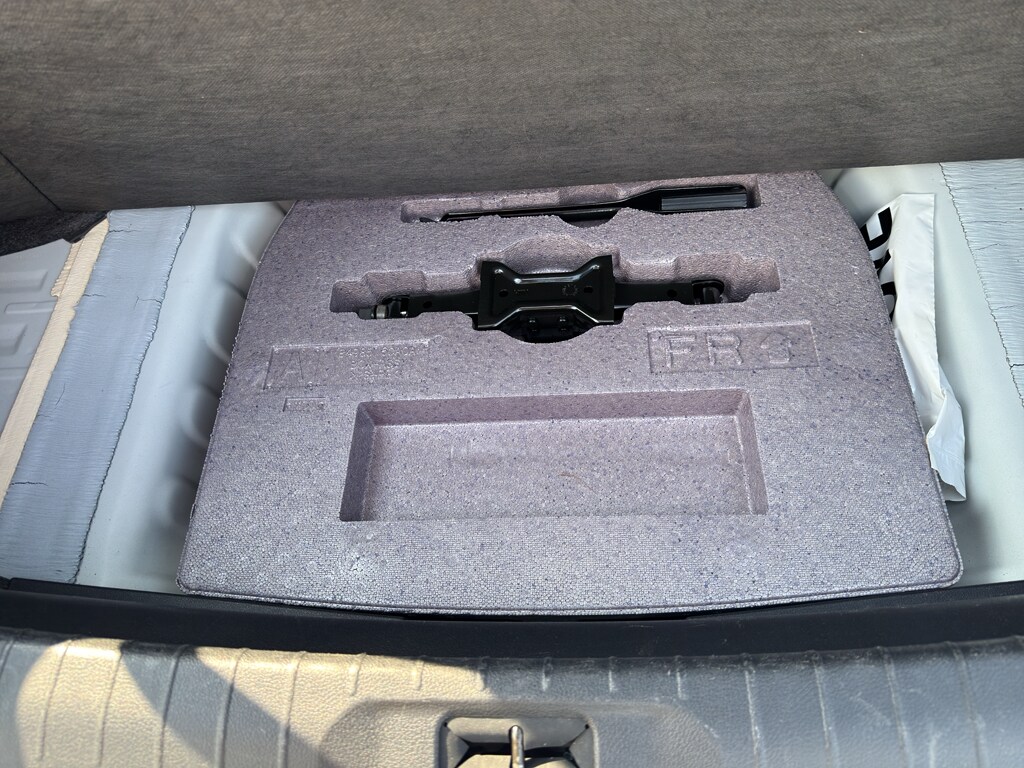 2025 Nissan Altima SV - Photo 30