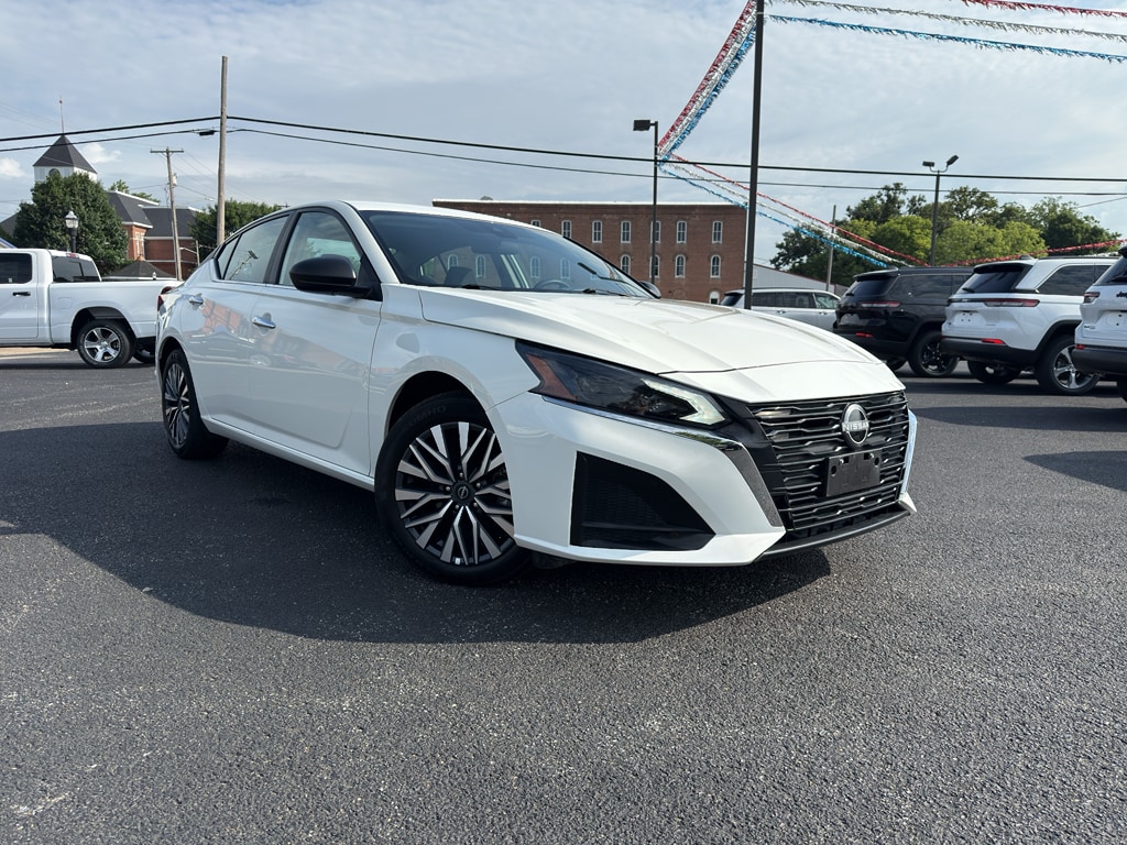 2025 Nissan Altima