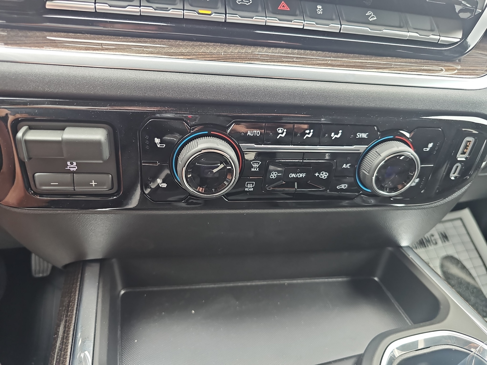 2026 Chevrolet Silverado 1500 LT - Photo 18
