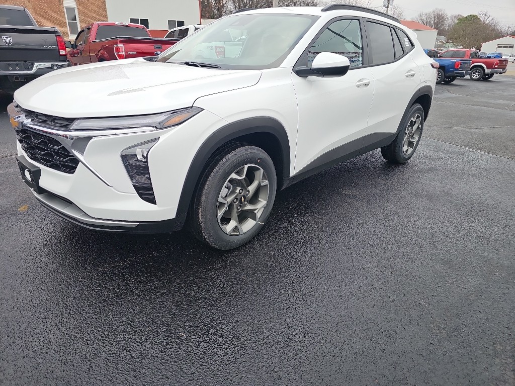 2026 Chevrolet Trax LT's photo