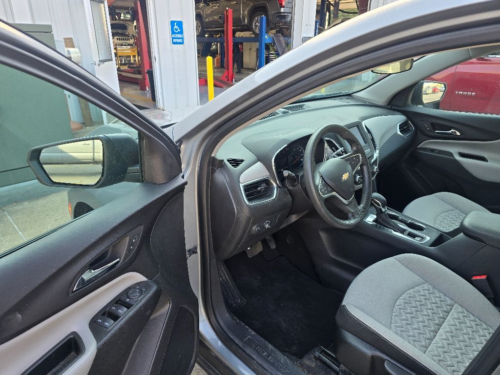 Used 2023 Chevrolet Equinox LS SUV