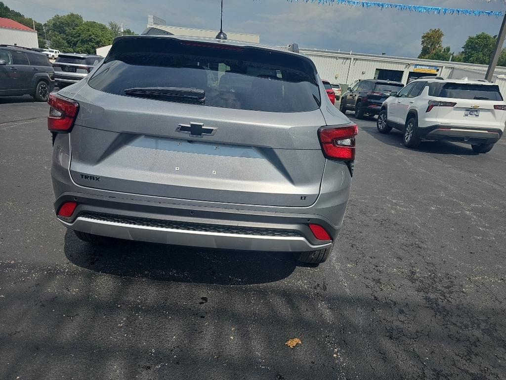 2026 Chevrolet Trax LT - Photo 6