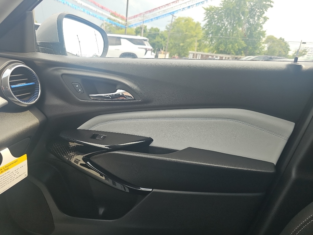 2026 Chevrolet Trax LT - Photo 19
