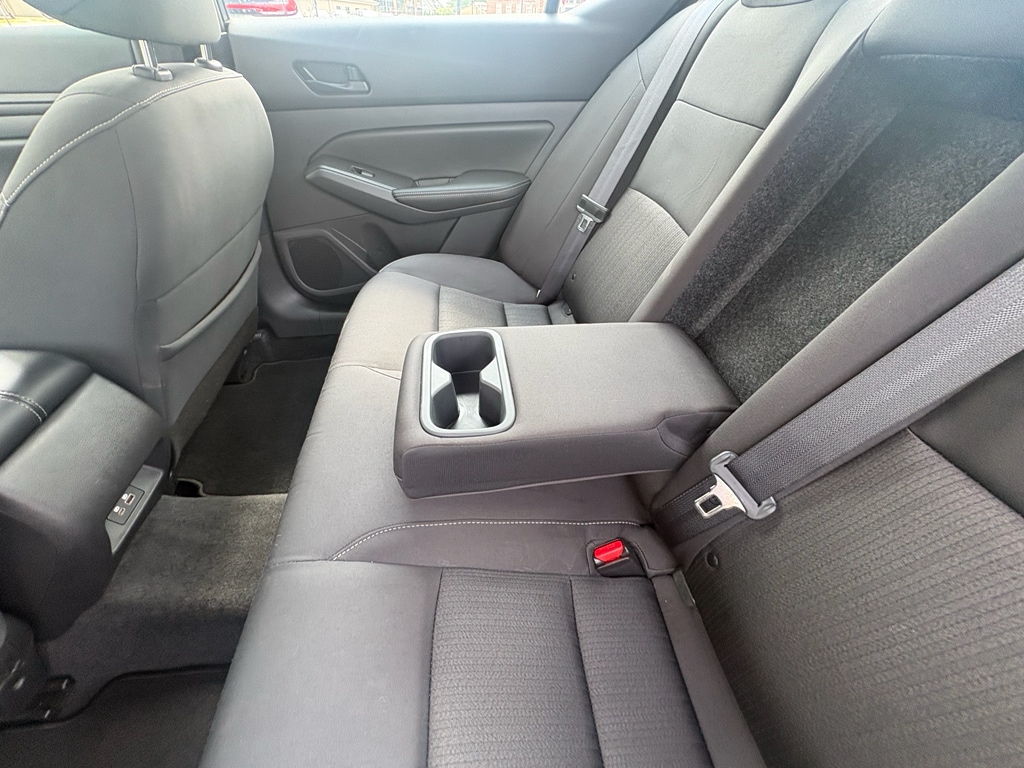 2025 Nissan Altima SV - Photo 16
