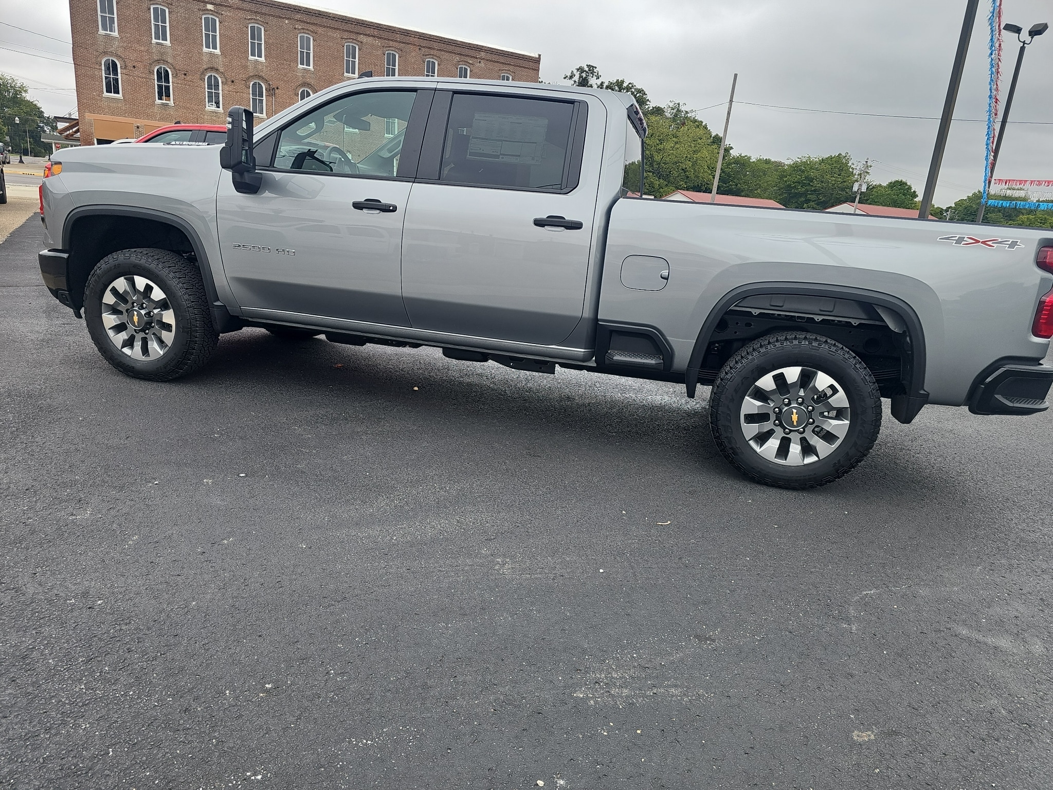 2026 Chevrolet Silverado 2500 HD Custom - Photo 10