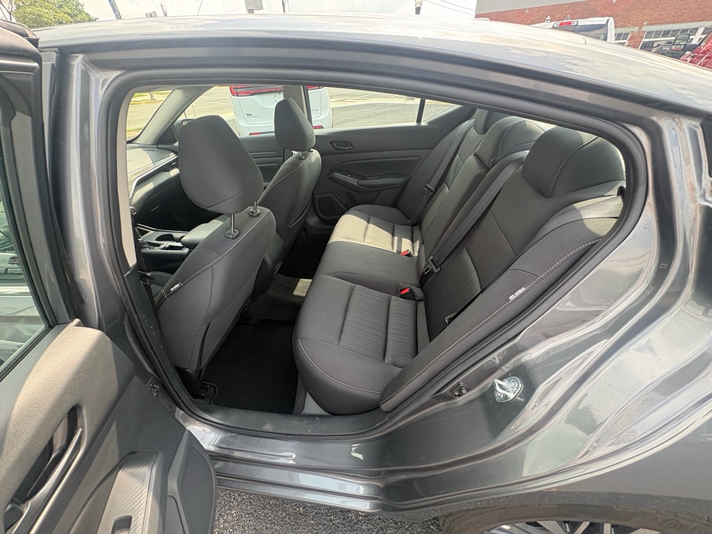 2025 Nissan Altima SV - Photo 15