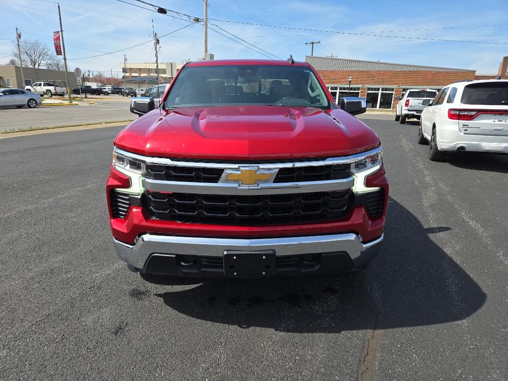 2024 Chevrolet Silverado 1500 LT photo 2