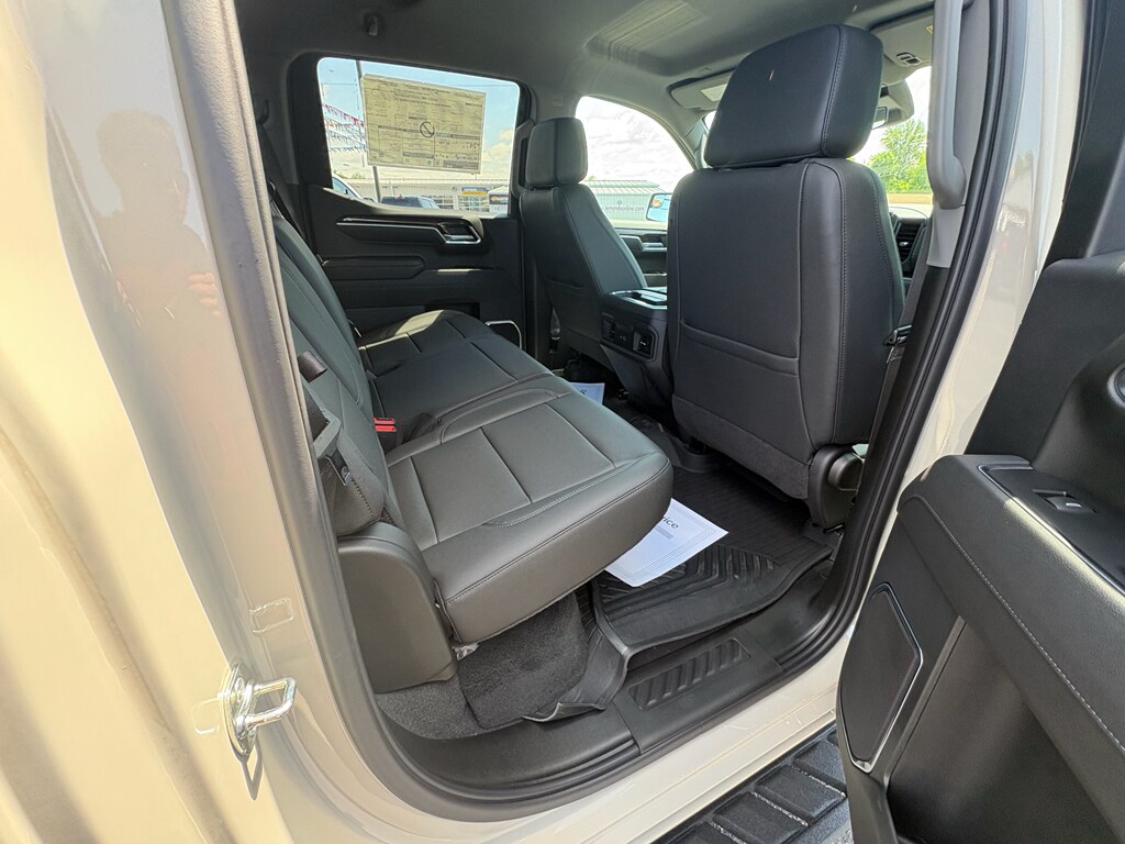 2026 Chevrolet Silverado 1500 RST - Photo 25