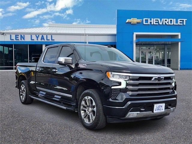 2023 Chevrolet Silverado 1500 High Country's photo