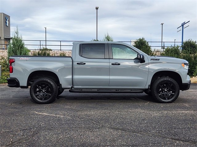 2024 Chevrolet Silverado 1500 LT Trail Boss photo 2