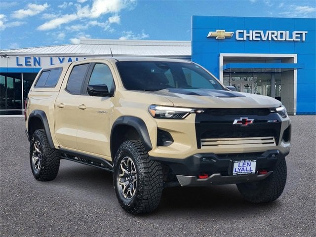 2023 Chevrolet Colorado ZR2's photo
