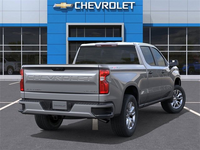 2026 Chevrolet Silverado 1500 Custom photo 4
