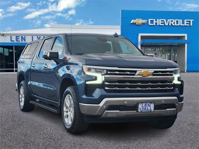 2024 Chevrolet Silverado 1500 LTZ's photo