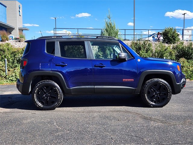 2018 Jeep Renegade Trailhawk photo 2