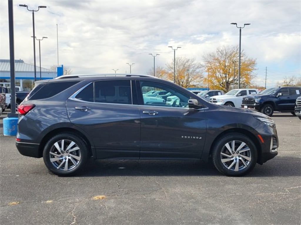 Used 2022 Chevrolet Equinox Premier SUV