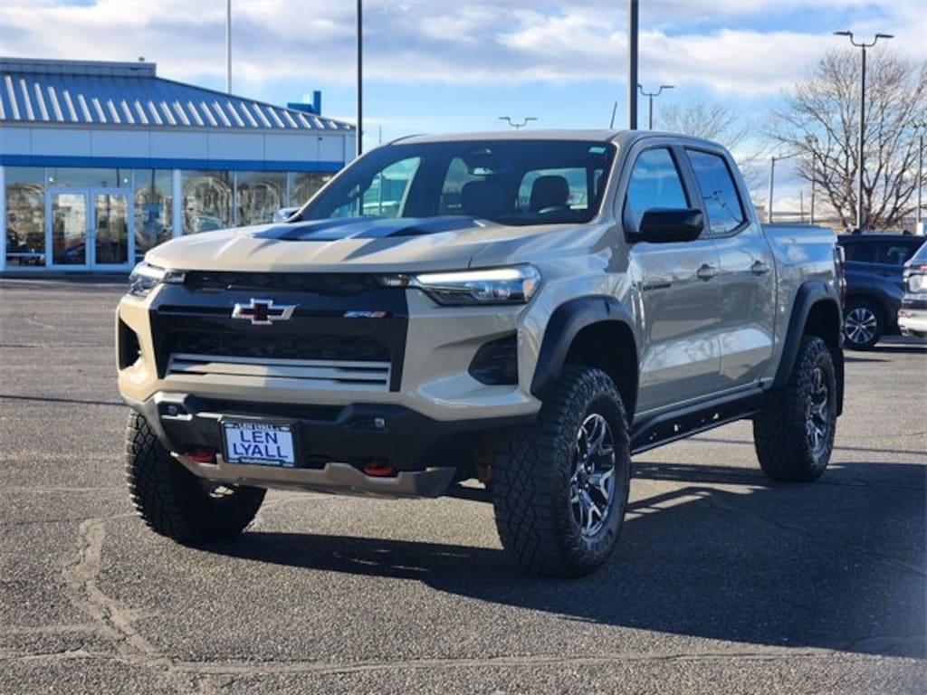 Used 2024 Chevrolet Colorado ZR2 Truck