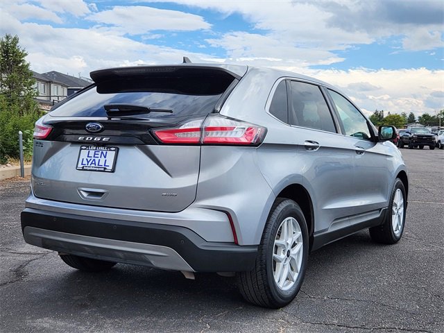 2023 Ford Edge SEL photo 3