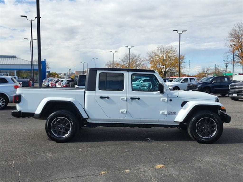 Used 2023 Jeep Gladiator Overland