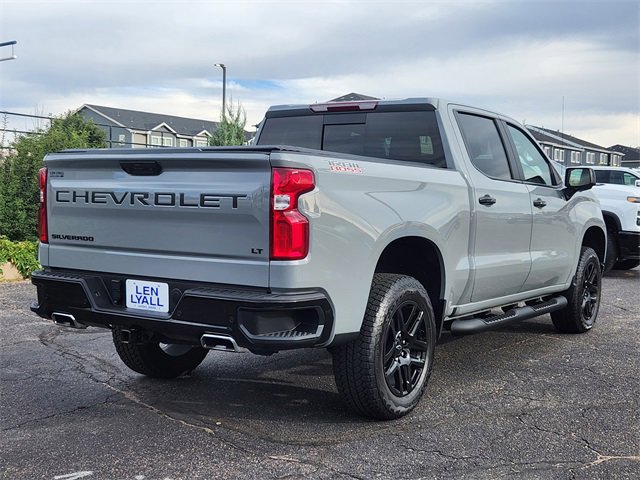 2024 Chevrolet Silverado 1500 LT Trail Boss photo 3