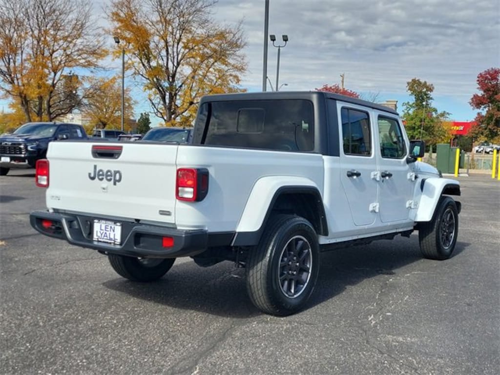 Used 2023 Jeep Gladiator Overland