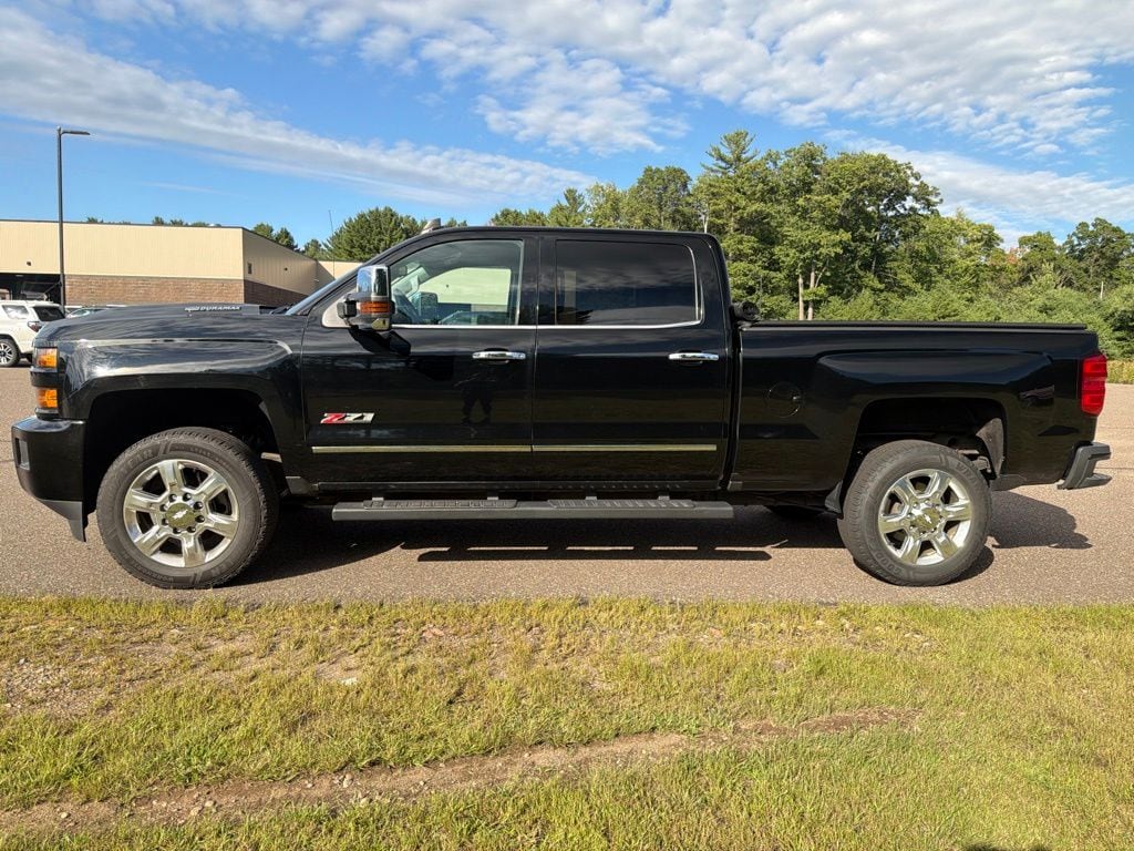 Used 2019 Chevrolet Silverado 2500HD 4x4 Crew Cab LTZ Truck